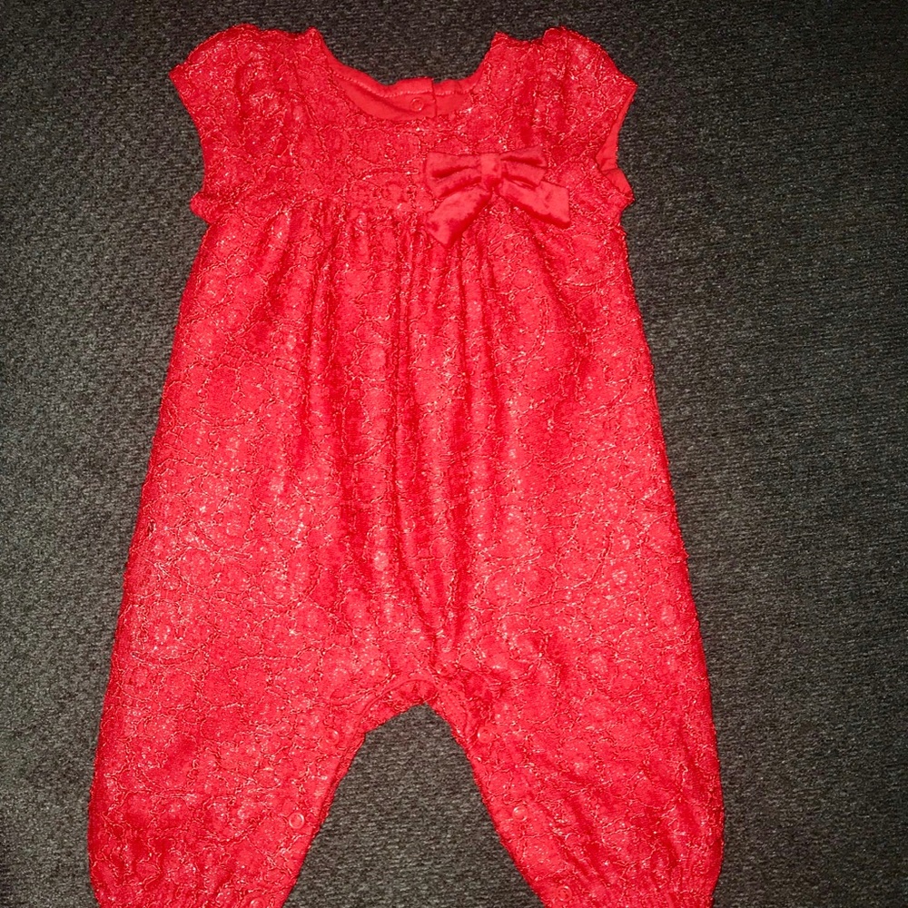 Infant girl’s one piece outfit